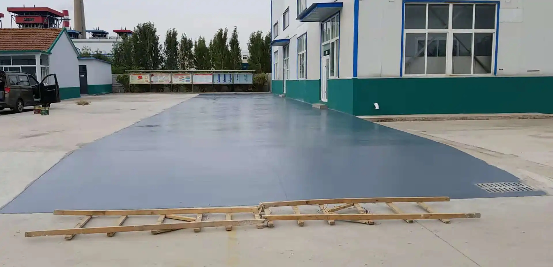 鄂尔多斯车间厂房地坪漆修补翻新